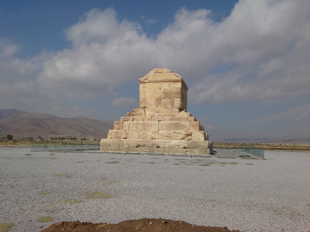 Pasargade: Tomba di Ciro il Grande 