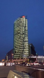 potsdamer platz torri illuminate