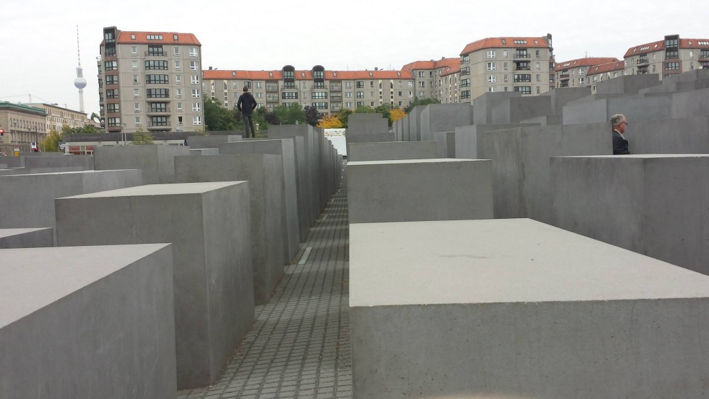 passegiando per l Holocaust Mahnmal 