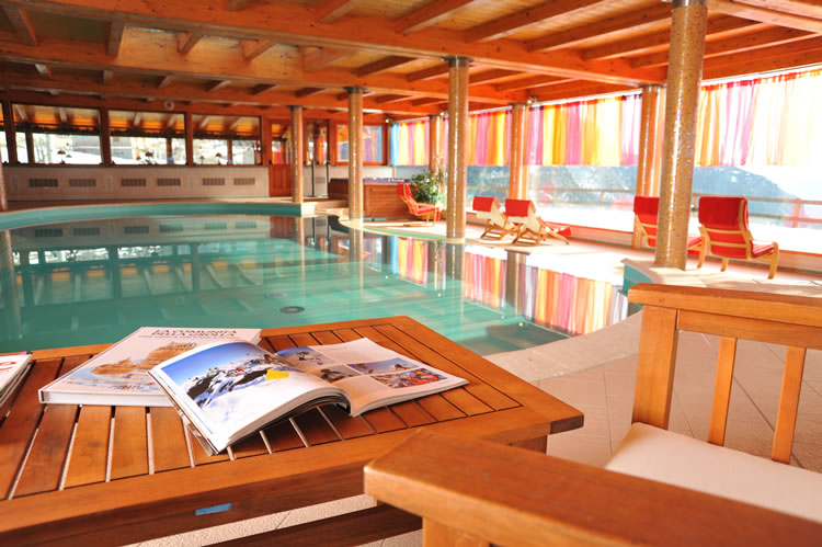 giornali_piscina