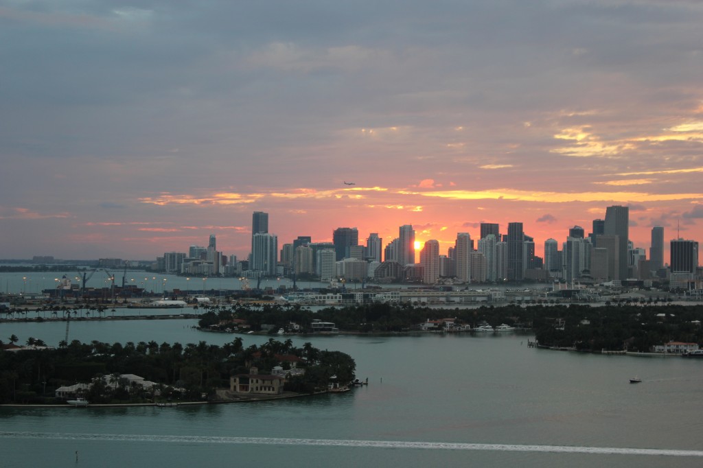 tramonto a maiemi skyline