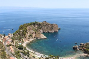 spiaggia dell isola bella taormina