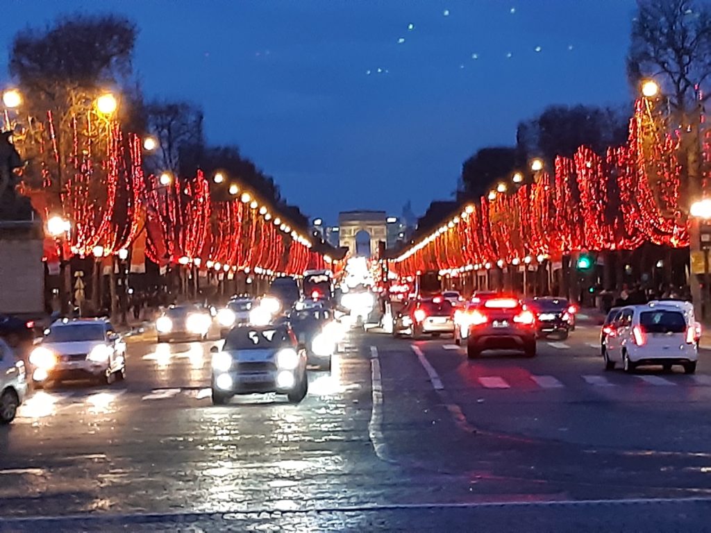 Champs-Elysées