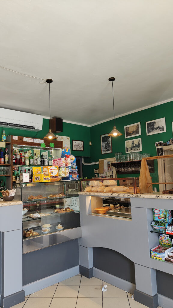 INTERNO DELLA DELLA CASA DEL COMBATTENTE A SAN PANCRAZIO